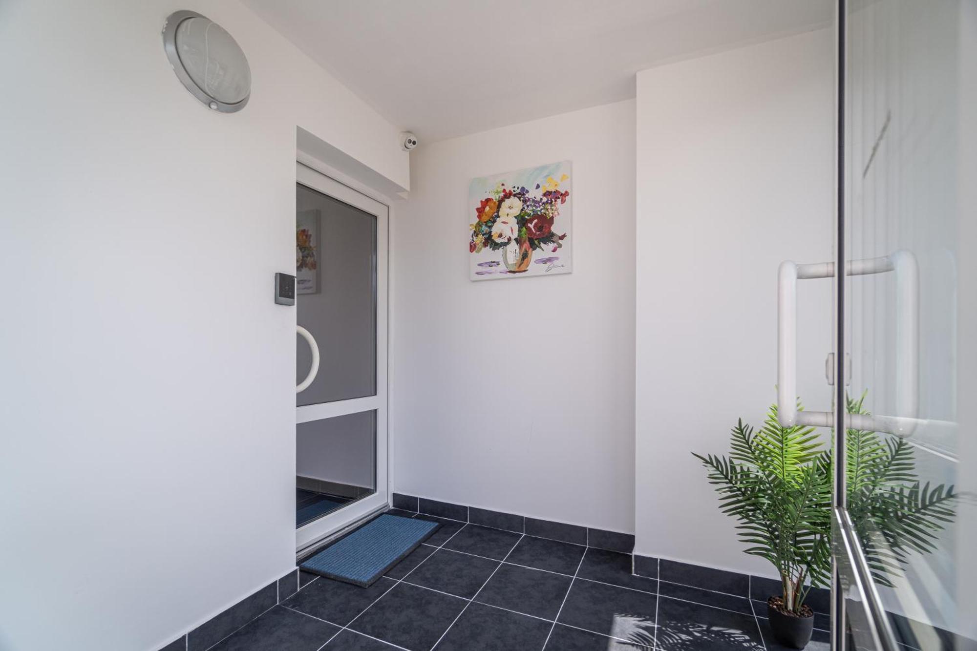 Apartments By Pyramid - Michal Bratislava Luaran gambar