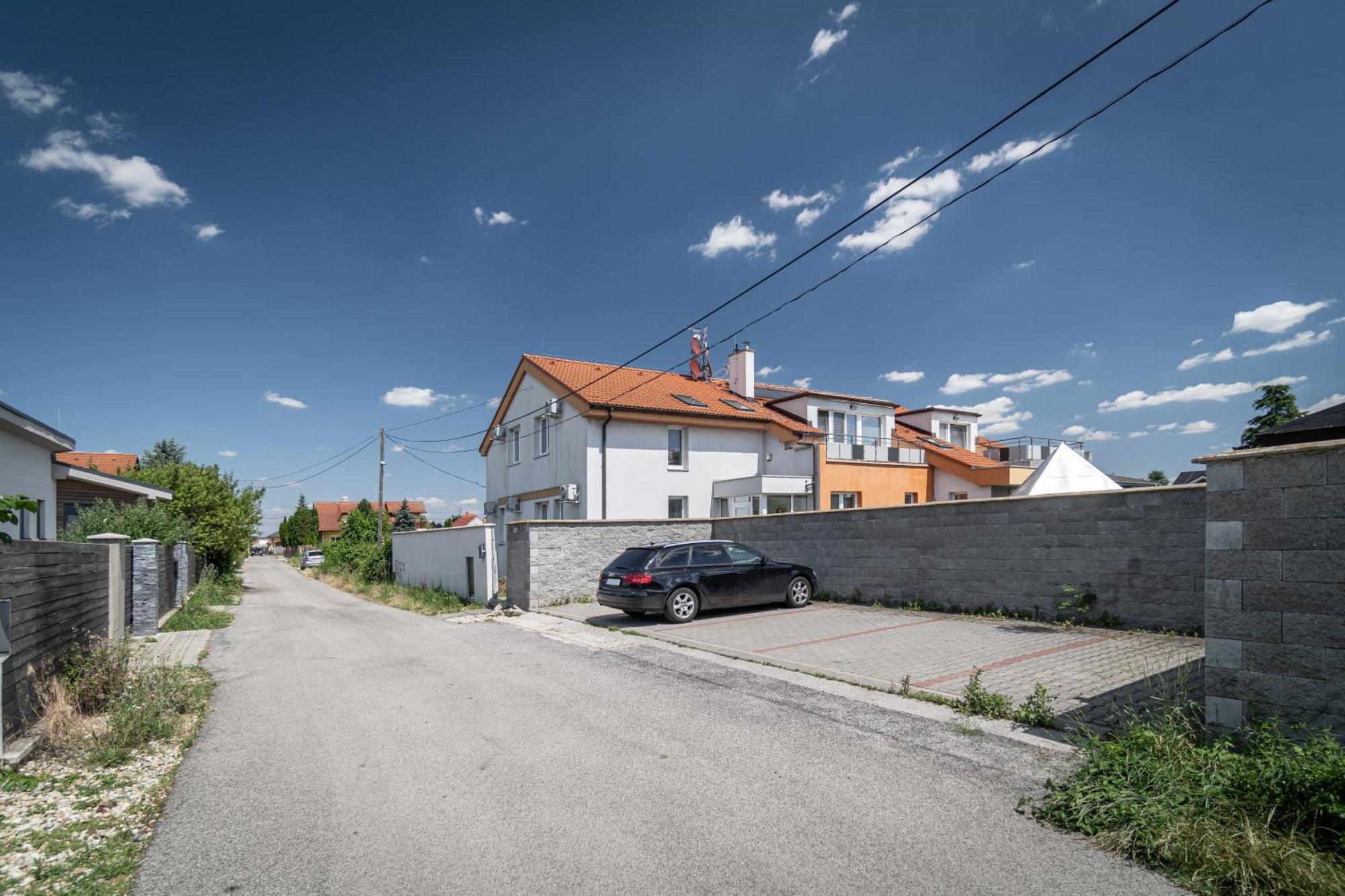Apartments By Pyramid - Michal Bratislava Luaran gambar